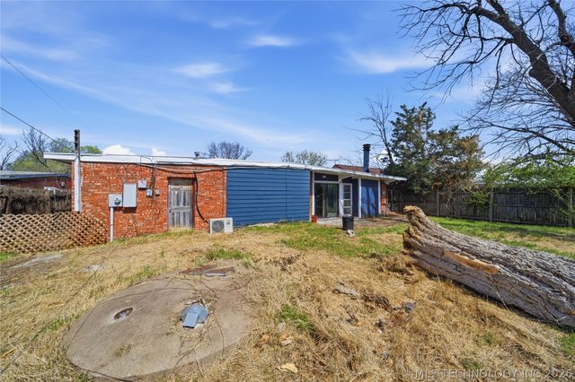 7876 E Latimer Place, Tulsa, OK 74115