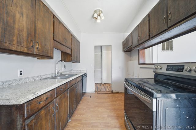 7876 E Latimer Place, Tulsa, OK 74115