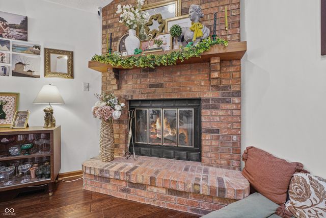 674 S Windmill Trail, Greenwood, IN 46142