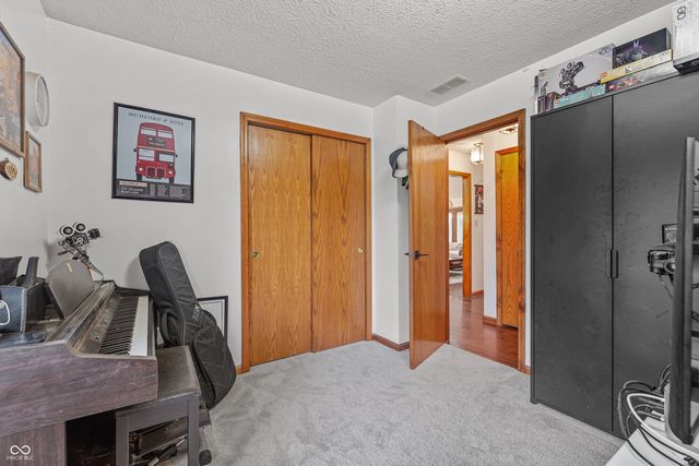 674 S Windmill Trail, Greenwood, IN 46142