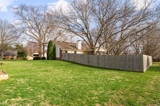 674 S Windmill Trail, Greenwood, IN 46142