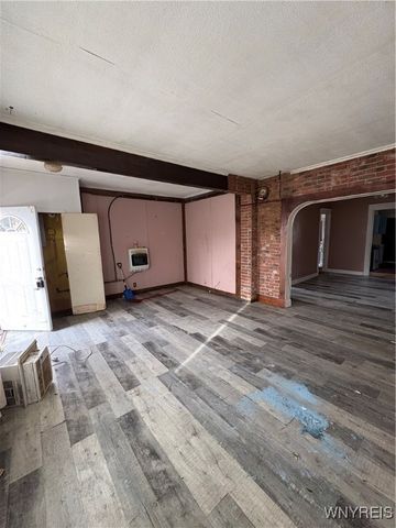 52 Clifford Street, Buffalo, NY 14210