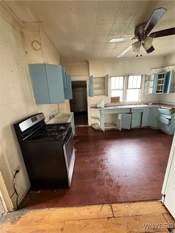 52 Clifford Street, Buffalo, NY 14210