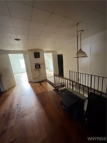 52 Clifford Street, Buffalo, NY 14210