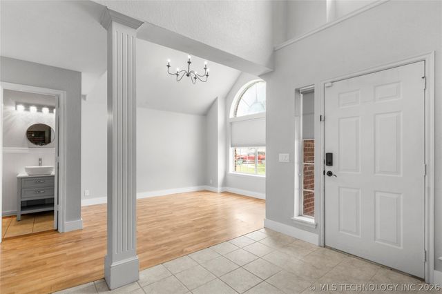 8802 N 136th East Avenue, Owasso, OK 74055