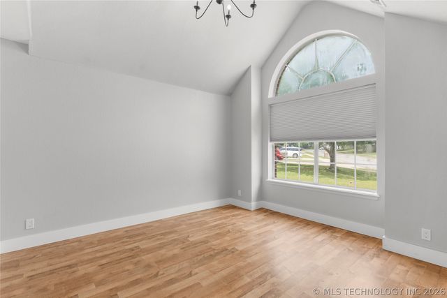 8802 N 136th East Avenue, Owasso, OK 74055