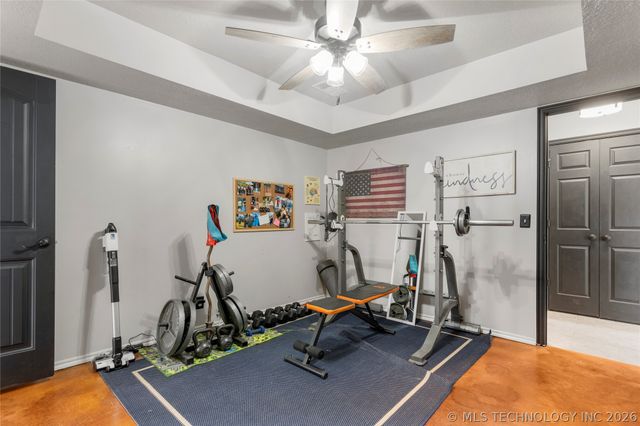 8802 N 136th East Avenue, Owasso, OK 74055