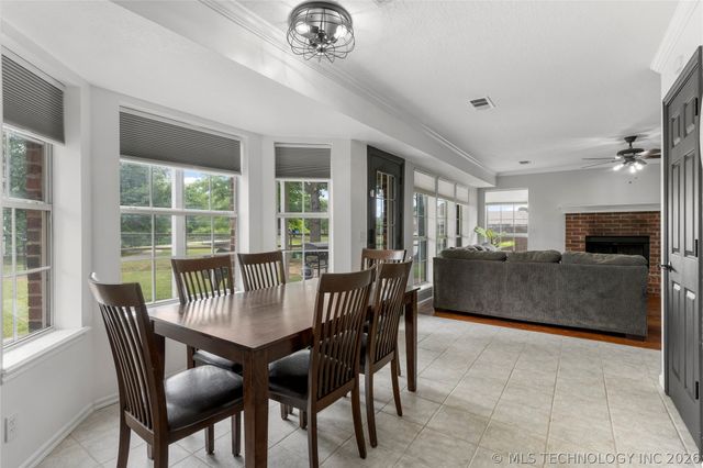 8802 N 136th East Avenue, Owasso, OK 74055