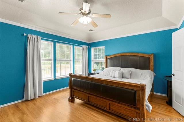 8802 N 136th East Avenue, Owasso, OK 74055