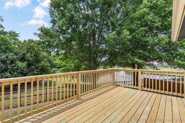8802 N 136th East Avenue, Owasso, OK 74055