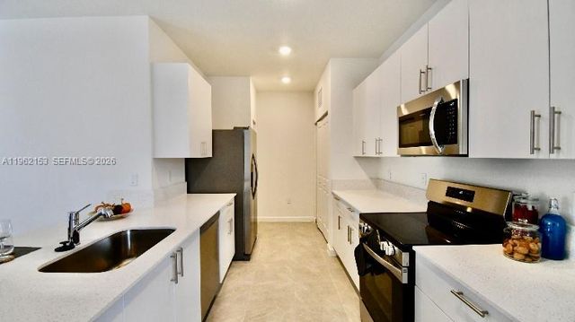 4949 Peacock Way 5838, Dania Beach, FL 33312