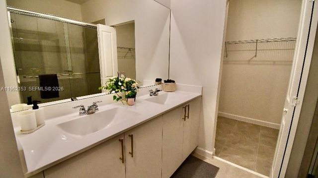 4949 Peacock Way 5838, Dania Beach, FL 33312