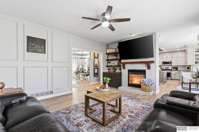 12105 N 160th Street, Omaha, NE 68007