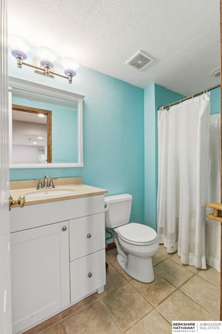 12105 N 160th Street, Omaha, NE 68007