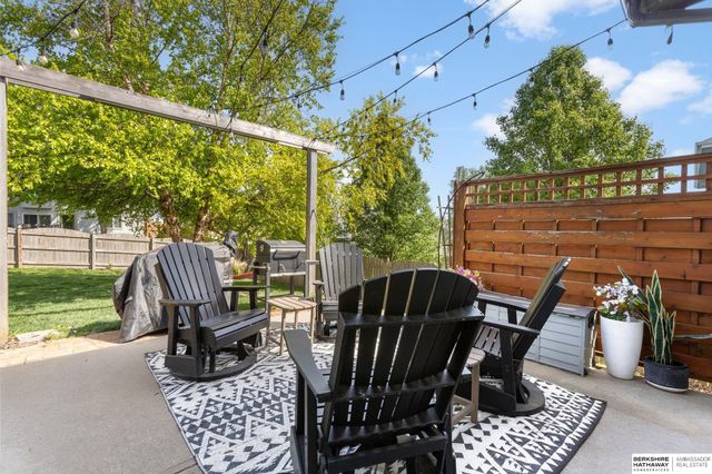 12105 N 160th Street, Omaha, NE 68007