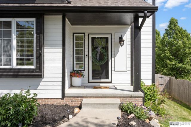 12105 N 160th Street, Omaha, NE 68007
