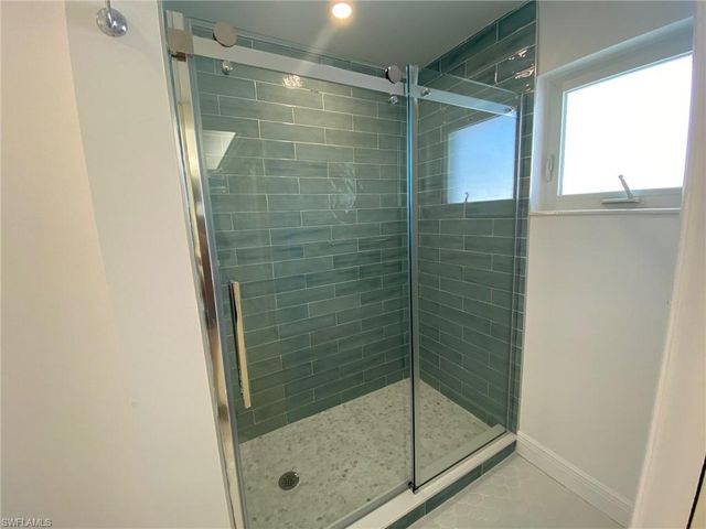 660 Regatta RD, Naples, FL 34102