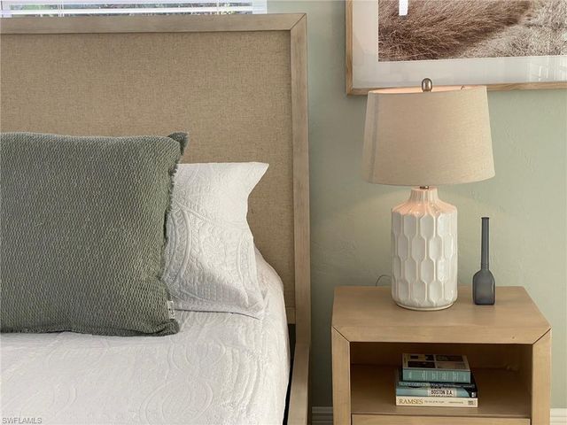 660 Regatta RD, Naples, FL 34102