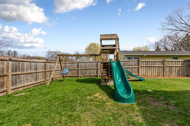 1201 Prairie Avenue SW, Faribault, MN 55021
