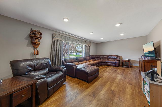 1201 Prairie Avenue SW, Faribault, MN 55021