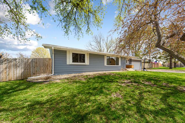 1201 Prairie Avenue SW, Faribault, MN 55021
