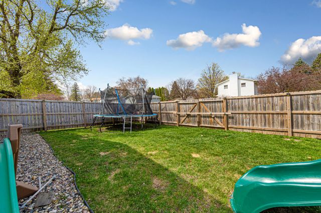 1201 Prairie Avenue SW, Faribault, MN 55021