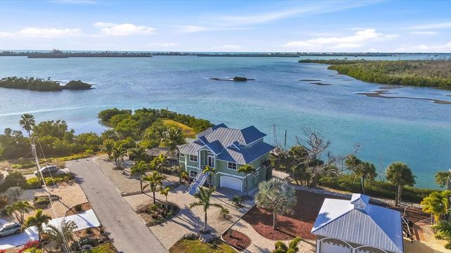 1910 OREGON TRAIL, Englewood, FL 34224