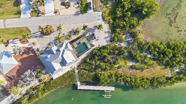 1910 OREGON TRAIL, Englewood, FL 34224