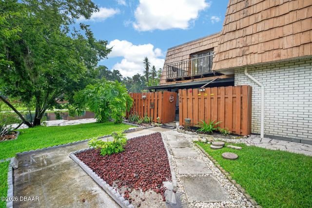 126 Moonstone Court, Port Orange, FL 32129