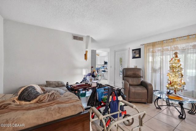 126 Moonstone Court, Port Orange, FL 32129