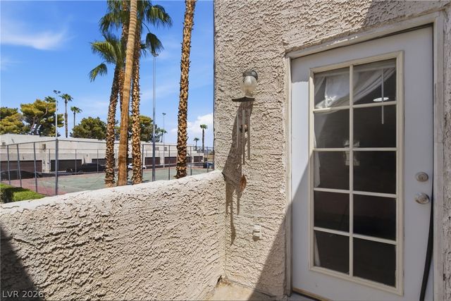 2639 Aracatuba Avenue, Las Vegas, NV 89121