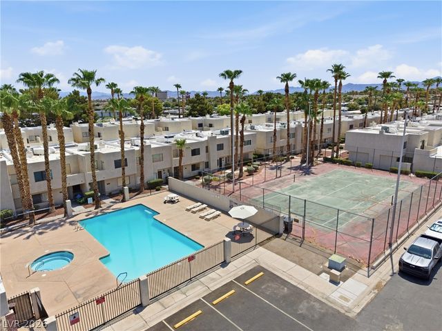2639 Aracatuba Avenue, Las Vegas, NV 89121