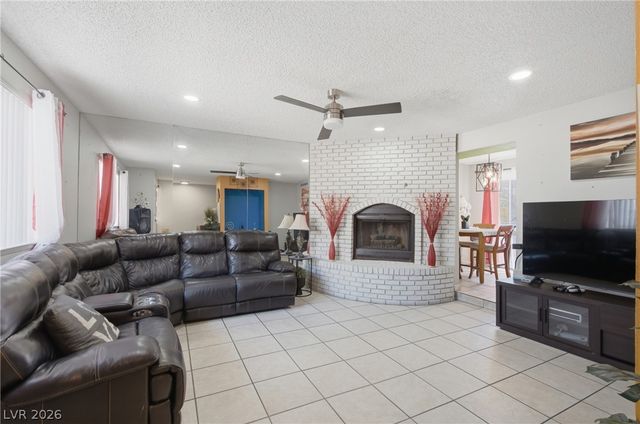 2639 Aracatuba Avenue, Las Vegas, NV 89121
