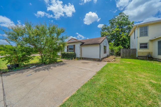 800 Mimosa Drive, Garland, TX 75040