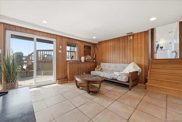 3454 Woodward Street, Oceanside, NY 11572