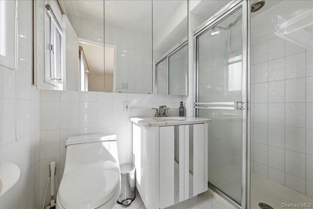 3454 Woodward Street, Oceanside, NY 11572