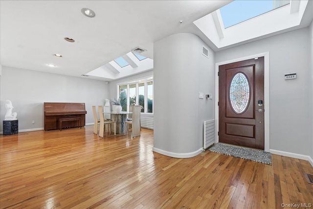 3454 Woodward Street, Oceanside, NY 11572