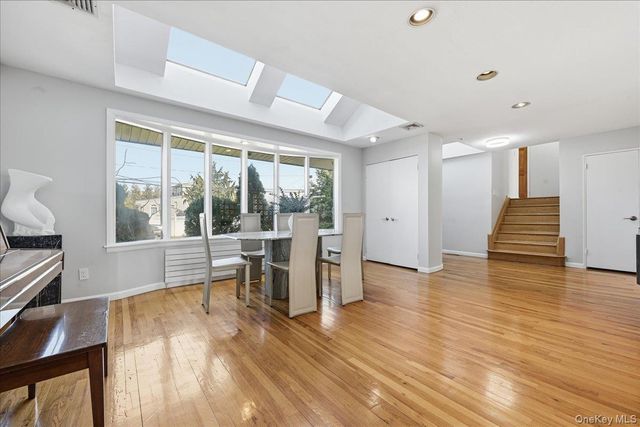 3454 Woodward Street, Oceanside, NY 11572