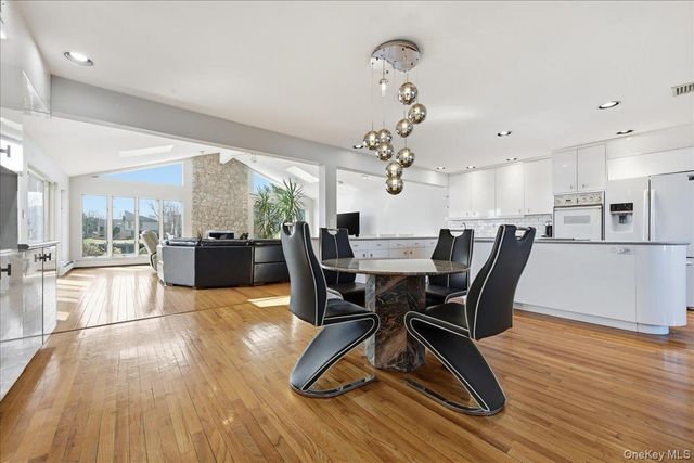 3454 Woodward Street, Oceanside, NY 11572