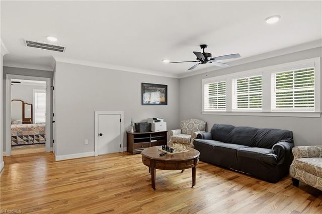 164 Pipers Ridge East, Winston-salem, NC 27127