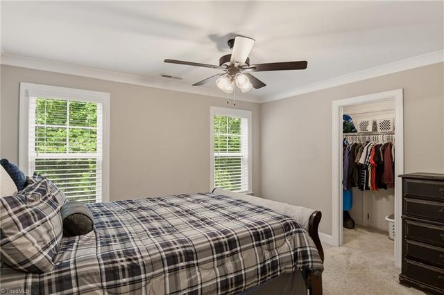 164 Pipers Ridge East, Winston-salem, NC 27127
