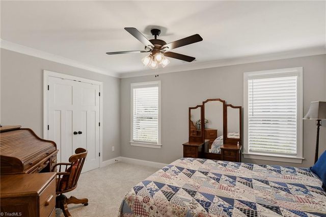 164 Pipers Ridge East, Winston-salem, NC 27127