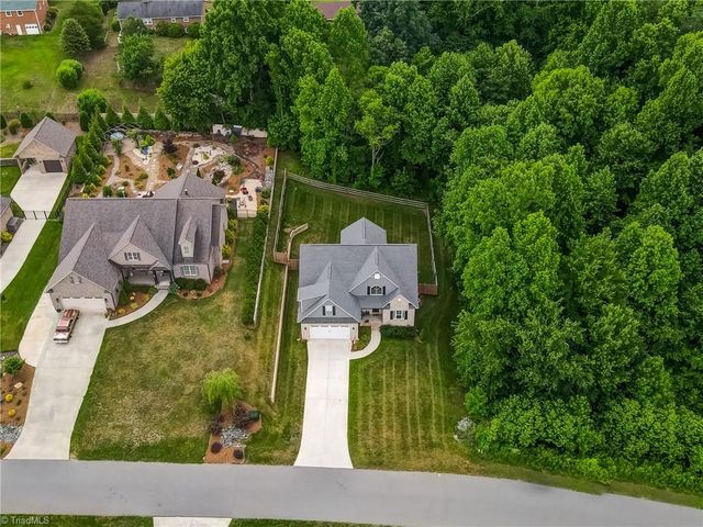 164 Pipers Ridge East, Winston-salem, NC 27127