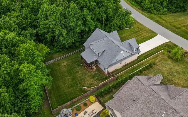 164 Pipers Ridge East, Winston-salem, NC 27127