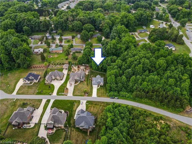 164 Pipers Ridge East, Winston-salem, NC 27127