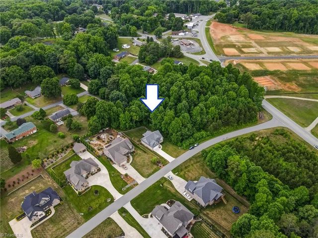 164 Pipers Ridge East, Winston-salem, NC 27127