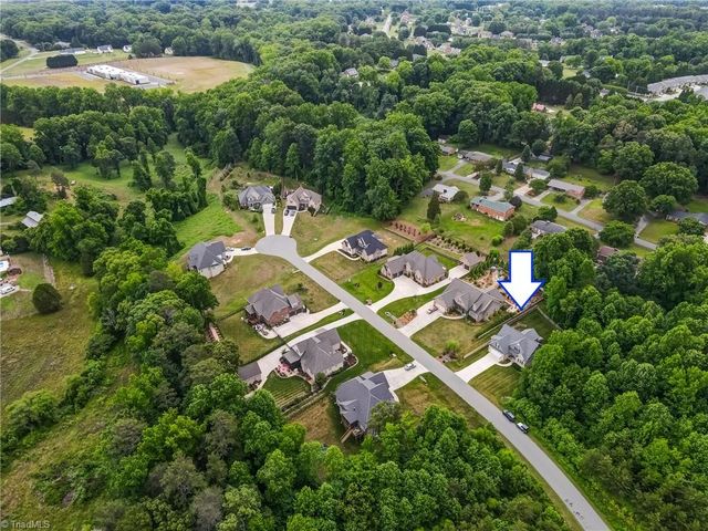 164 Pipers Ridge East, Winston-salem, NC 27127