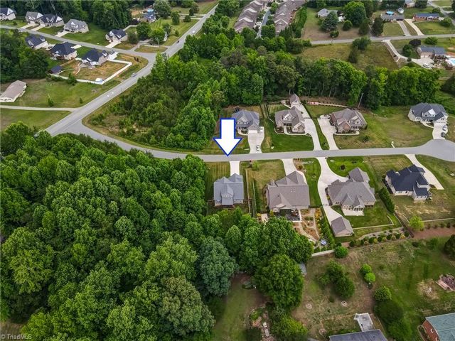 164 Pipers Ridge East, Winston-salem, NC 27127