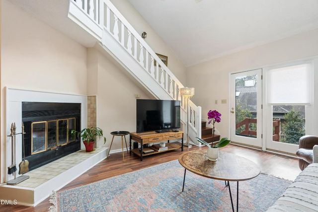 127 Essex Drive, Chapel Hill, NC 27514