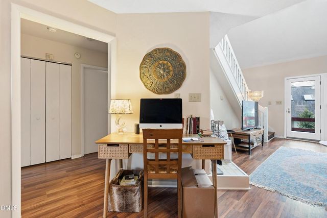 127 Essex Drive, Chapel Hill, NC 27514